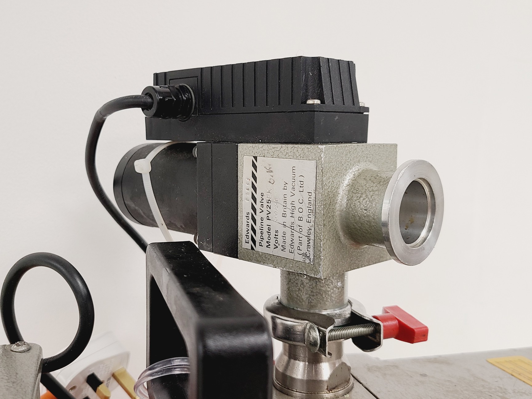 Image of Edwards 5 Two Stage E2M5 High Vacuum Pump