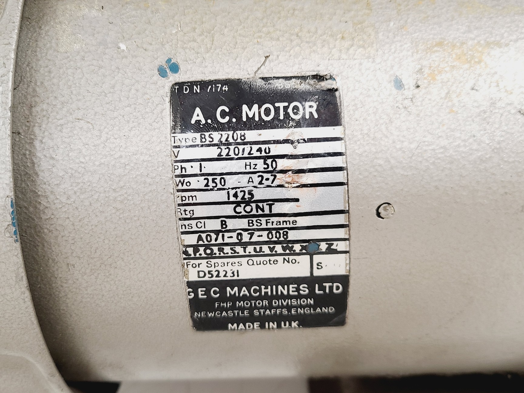 Image of Edwards 5 Two Stage E2M5 High Vacuum Pump