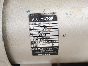 Thumbnail image of Edwards 5 Two Stage E2M5 High Vacuum Pump