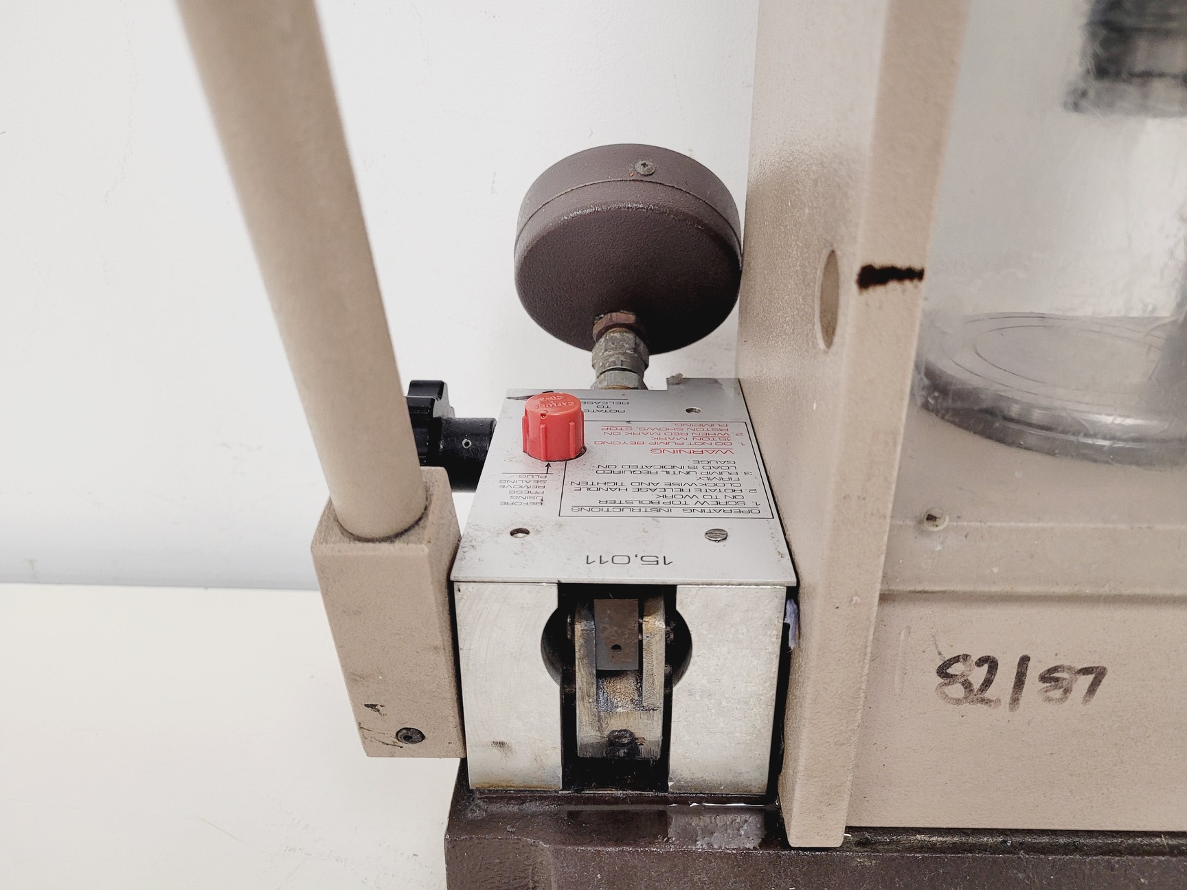 Image of Specac Atlas Series Manual Hydraulic Press 15,001