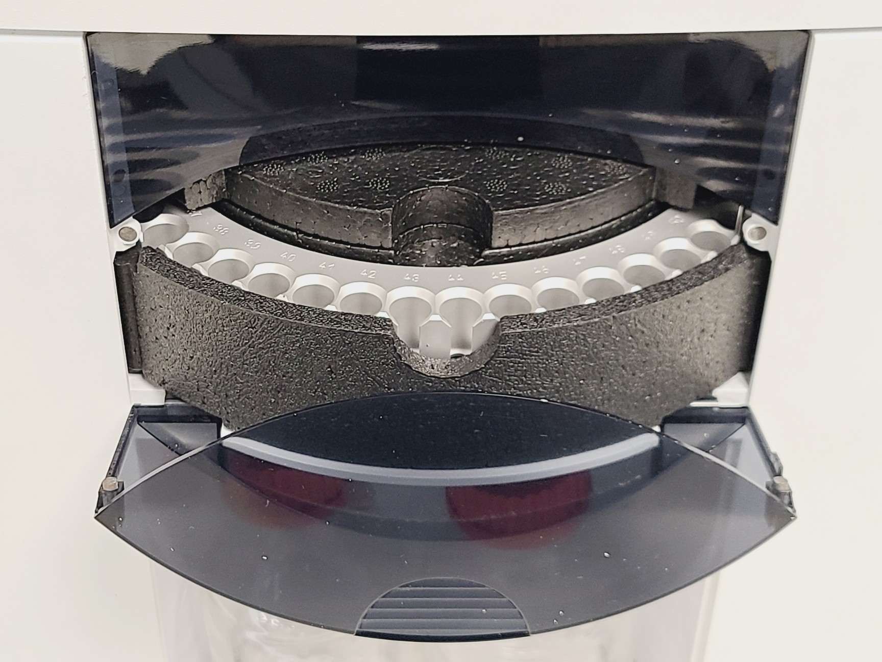 Image of Agilent 7100 CE Capillary Electrophoresis System G7100A