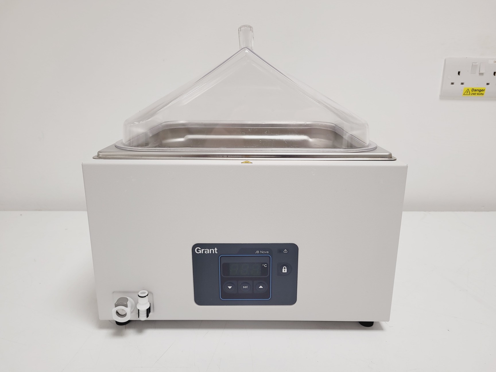 Image of Grant JBN12 Water Bath JB Nova 12L