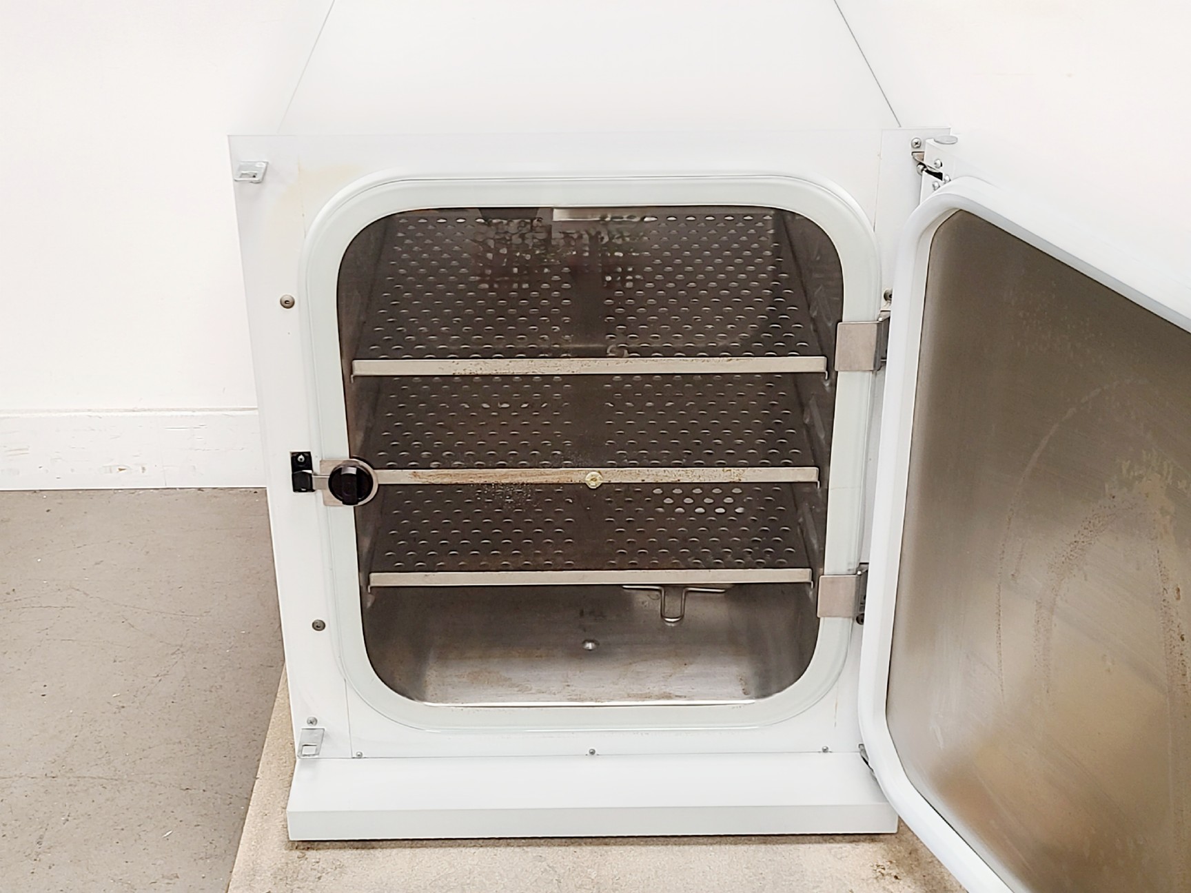 Image of Binder C150 C02 Laboratory Incubator 
