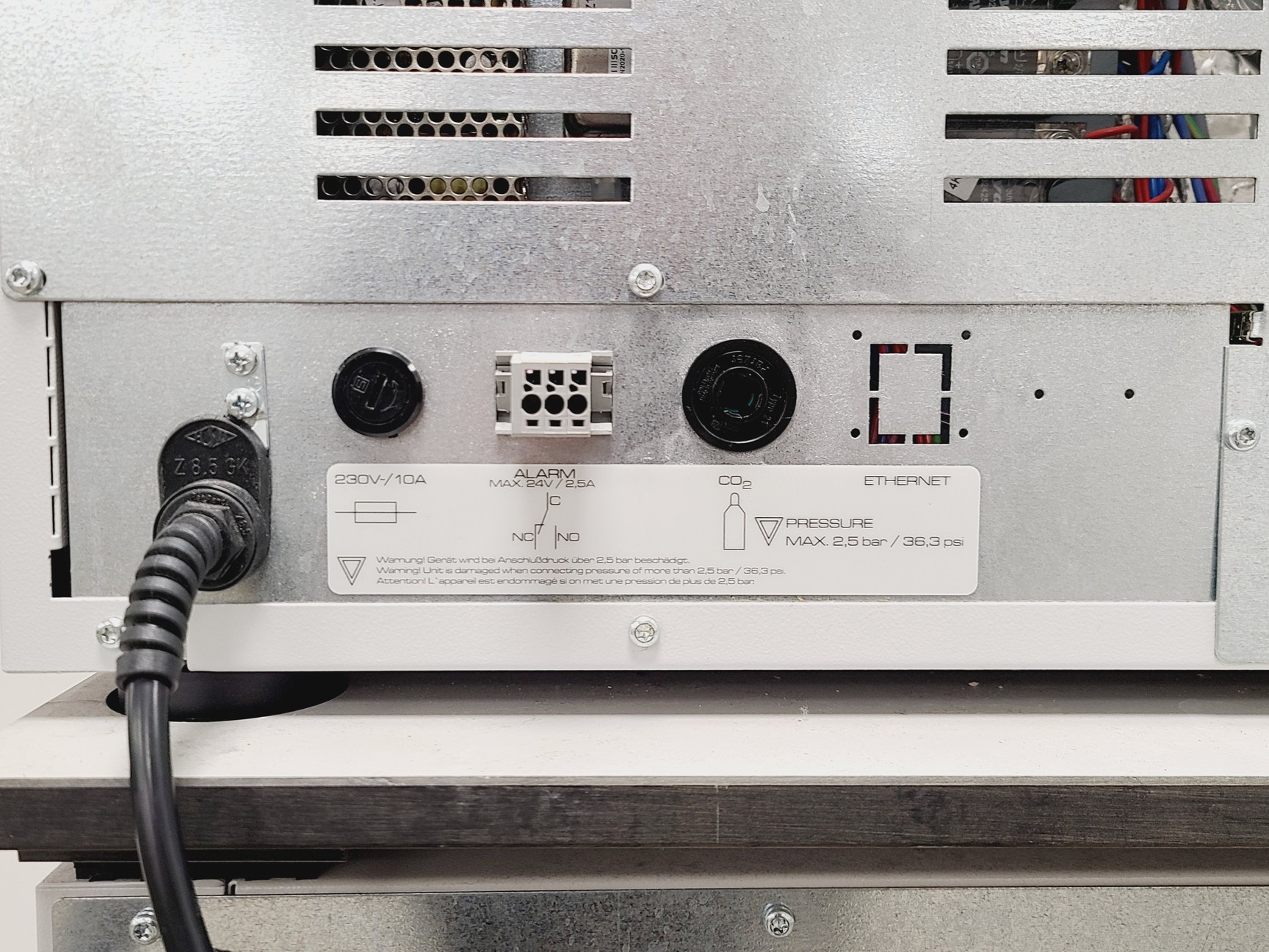 Image of Binder C150 C02 Laboratory Incubator Double Stack