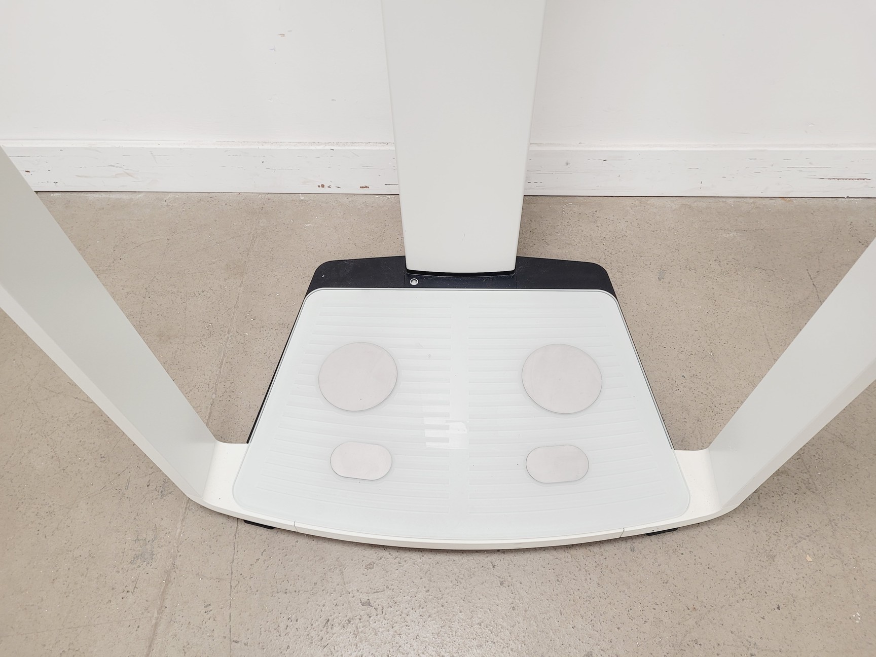 Image of Seca Model 5157021099 Medical Body Composition Analyzer