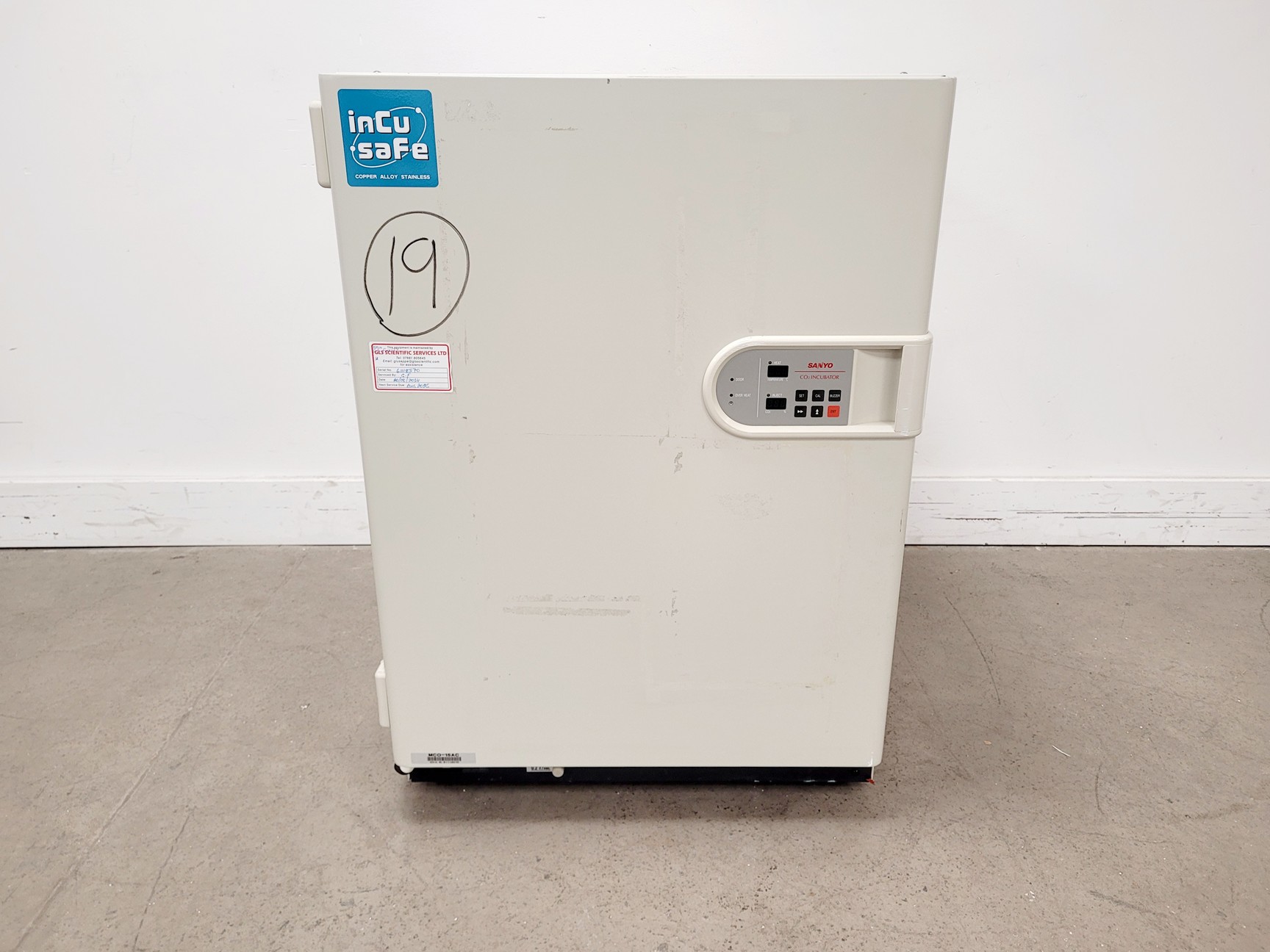 Image of Sanyo MCO-15AC CO2 Incubator