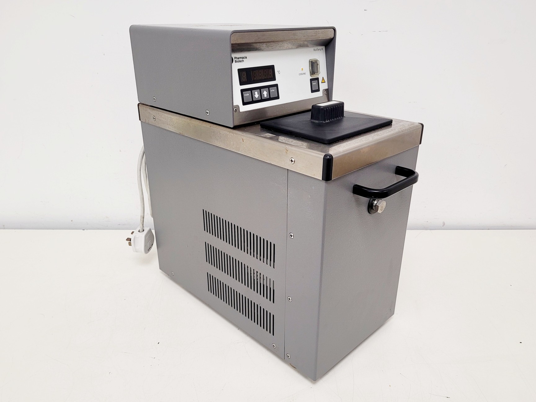 Image of Pharmacia Biotech MultiTemp III Recirculating Water Bath