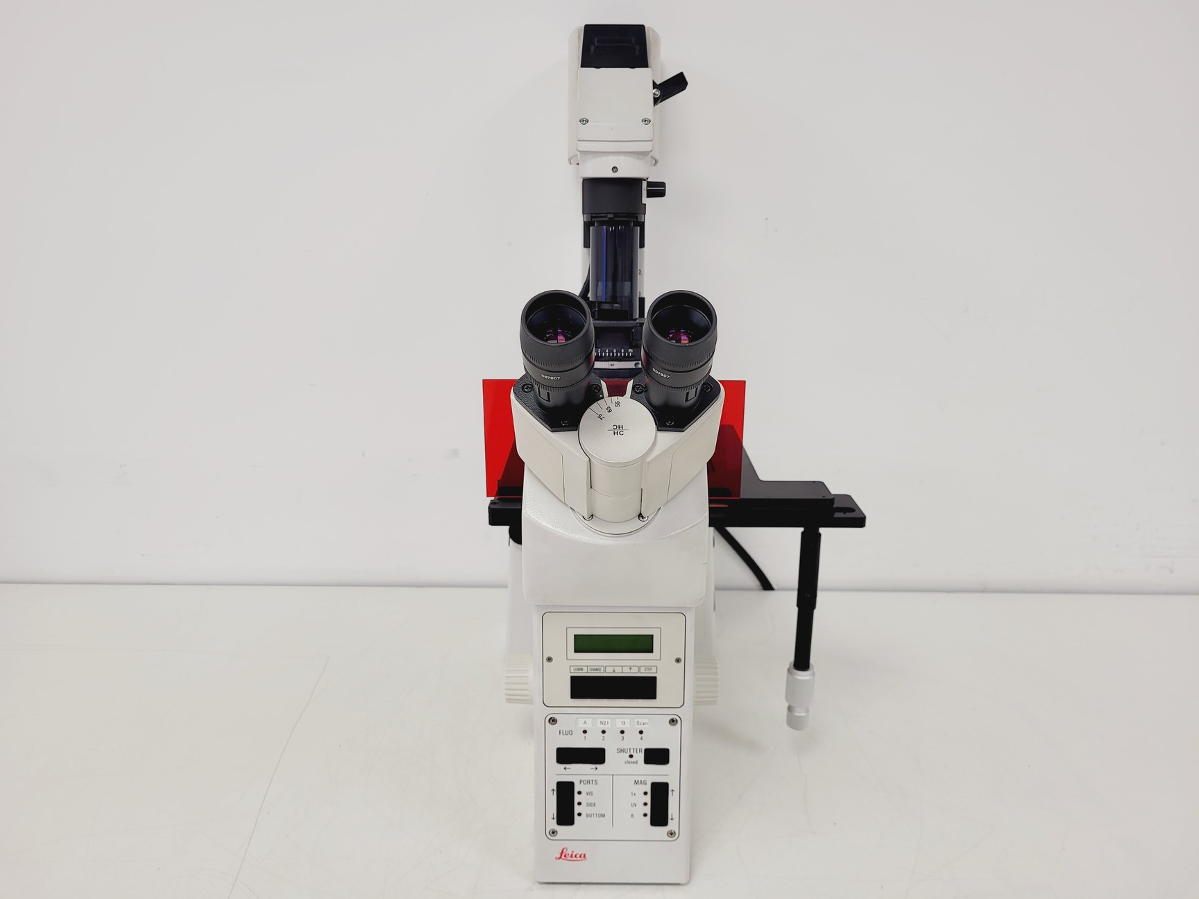 Image of Leica DMIRE2 Confocal Microscope W/ CTRMIC Controller 