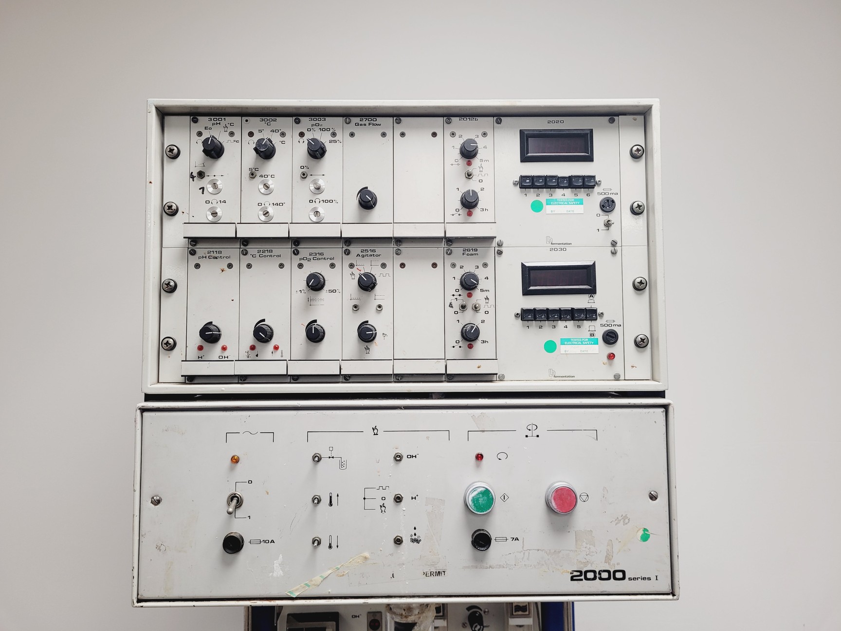 Image of L.H. Fermentation 2000 Series I Fermenter w/ PHOX Basis Console