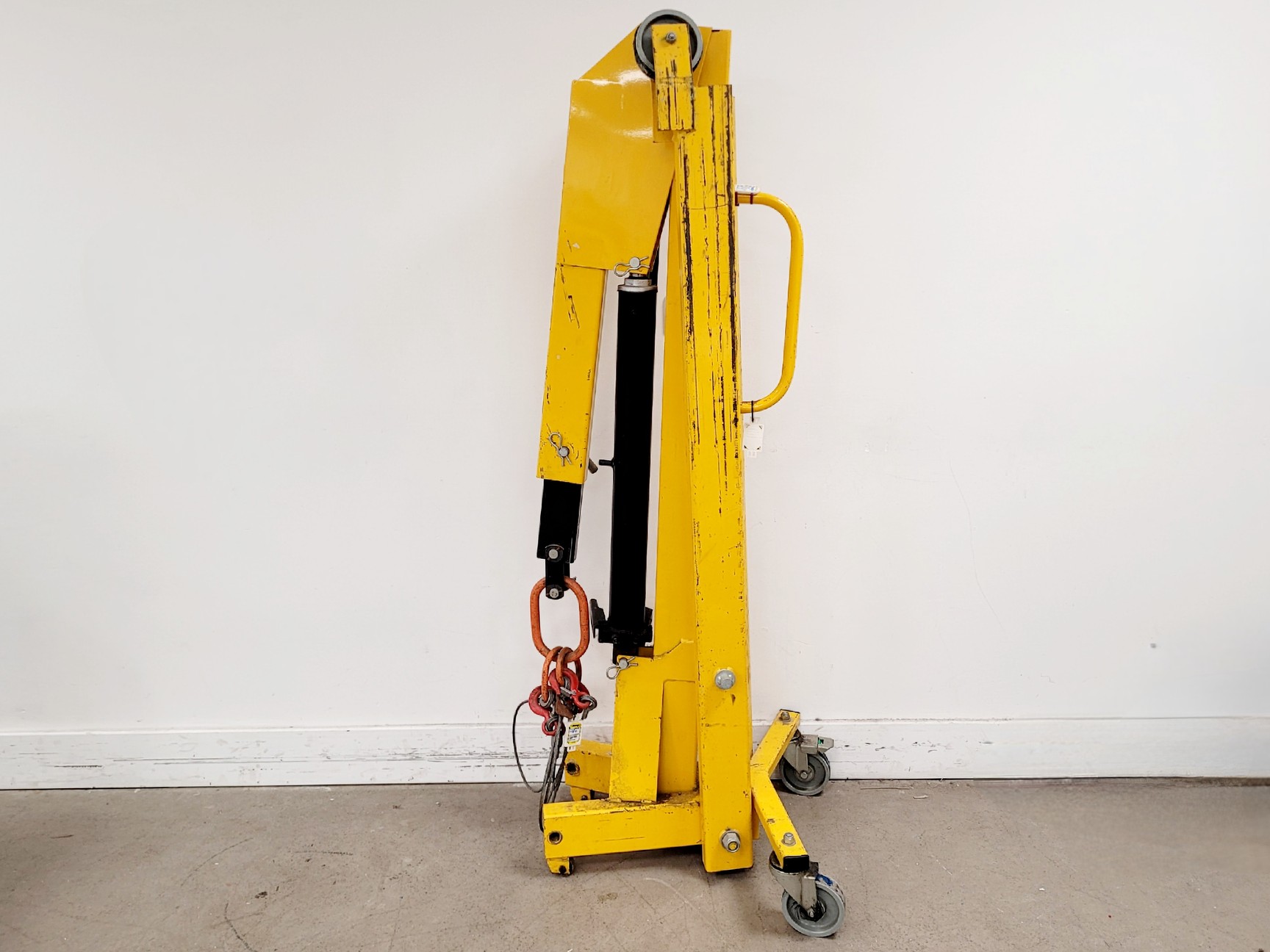 Image of Advanced Handling Portable Crane Model - H500 Max Capacity 1000kg