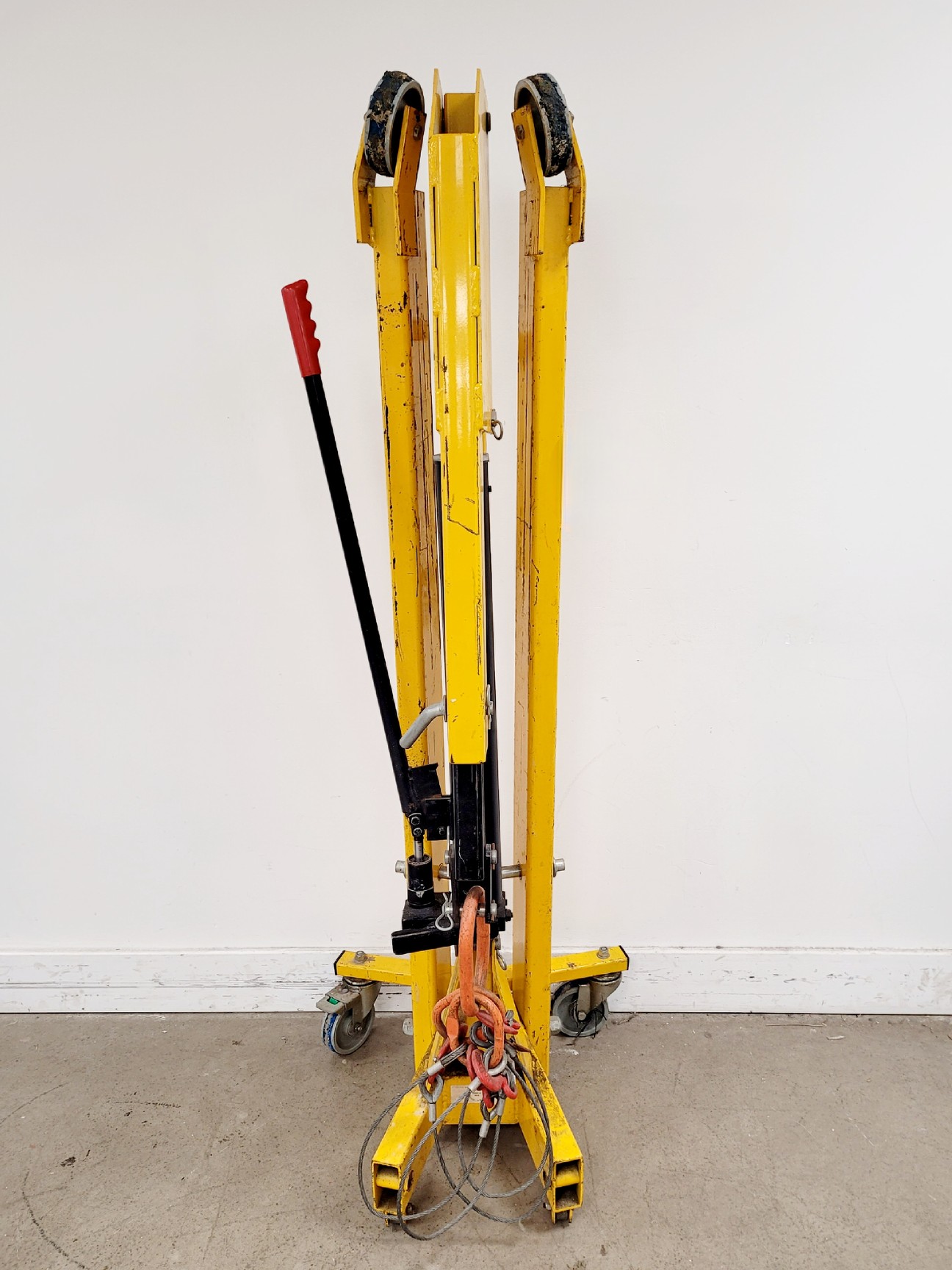 Image of Advanced Handling Portable Crane Model - H500 Max Capacity 1000kg