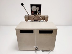 Thumbnail image of Struers Planopol-2 & Pedemax-2 Grinding & Polishing Machine 