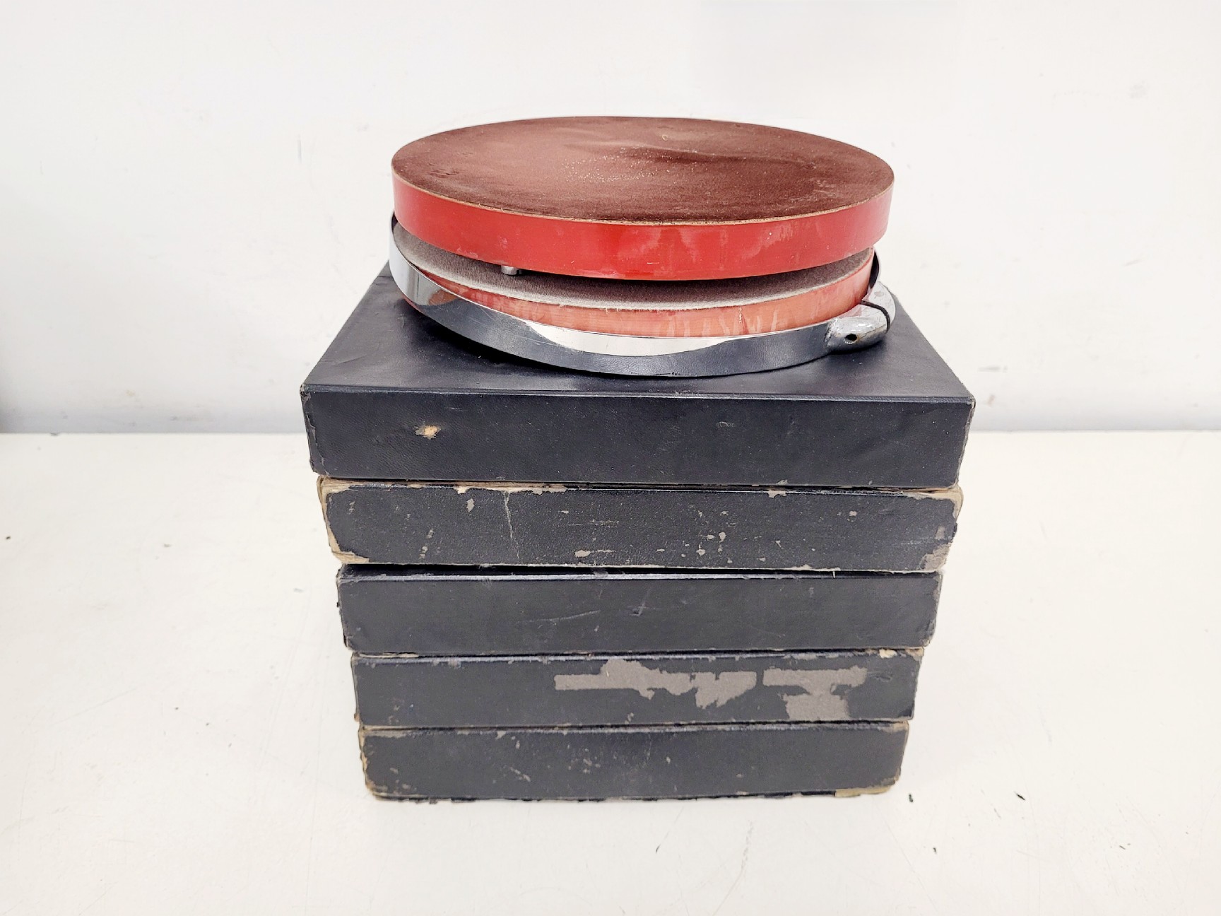 Image of Struers DP 10 Hand Polisher w/ 1x 0PSµm 3x 1µm 1x 6µm 1x 1/4µm 1x 3µm Discs