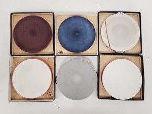 Thumbnail image of Struers DP 10 Hand Polisher w/ 1x 0PSµm 3x 1µm 1x 6µm 1x 1/4µm 1x 3µm Discs