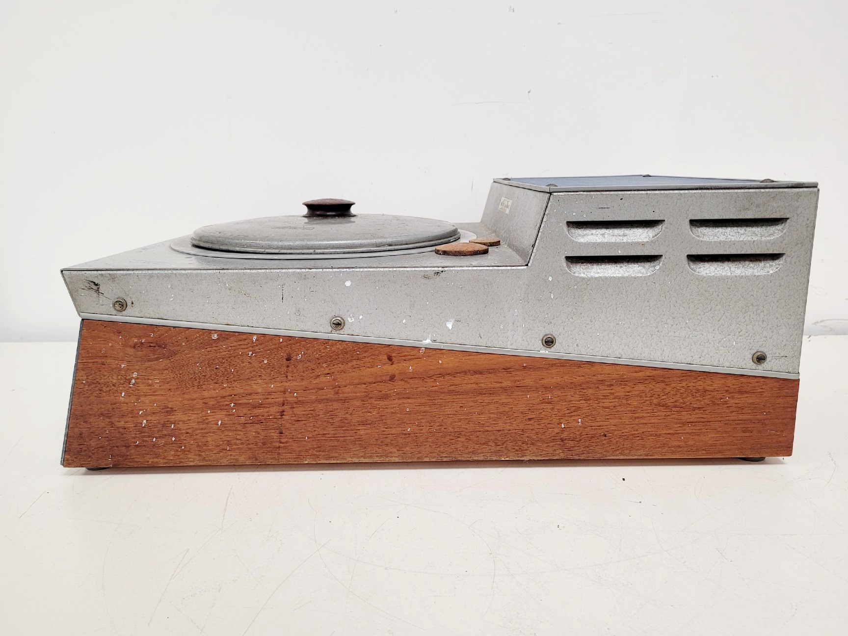 Image of Struers DP 10 Hand Polisher w/ 1x 0PSµm 3x 1µm 1x 6µm 1x 1/4µm 1x 3µm Discs