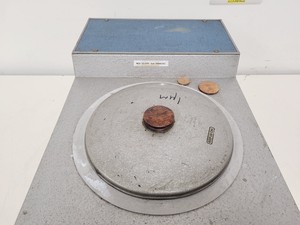 Thumbnail image of Struers DP 10 Hand Polisher w/ 1x 0PSµm 3x 1µm 1x 6µm 1x 1/4µm 1x 3µm Discs