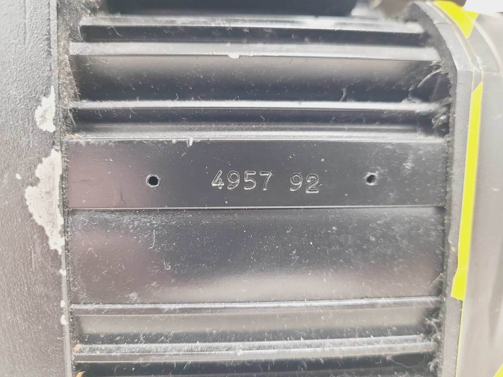 Image of Pfeiffer Uno 005 A Rotary Vane Vacuum Pump