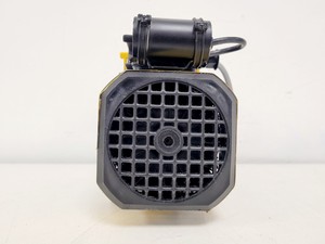 Thumbnail image of Pfeiffer Uno 005 A Rotary Vane Vacuum Pump