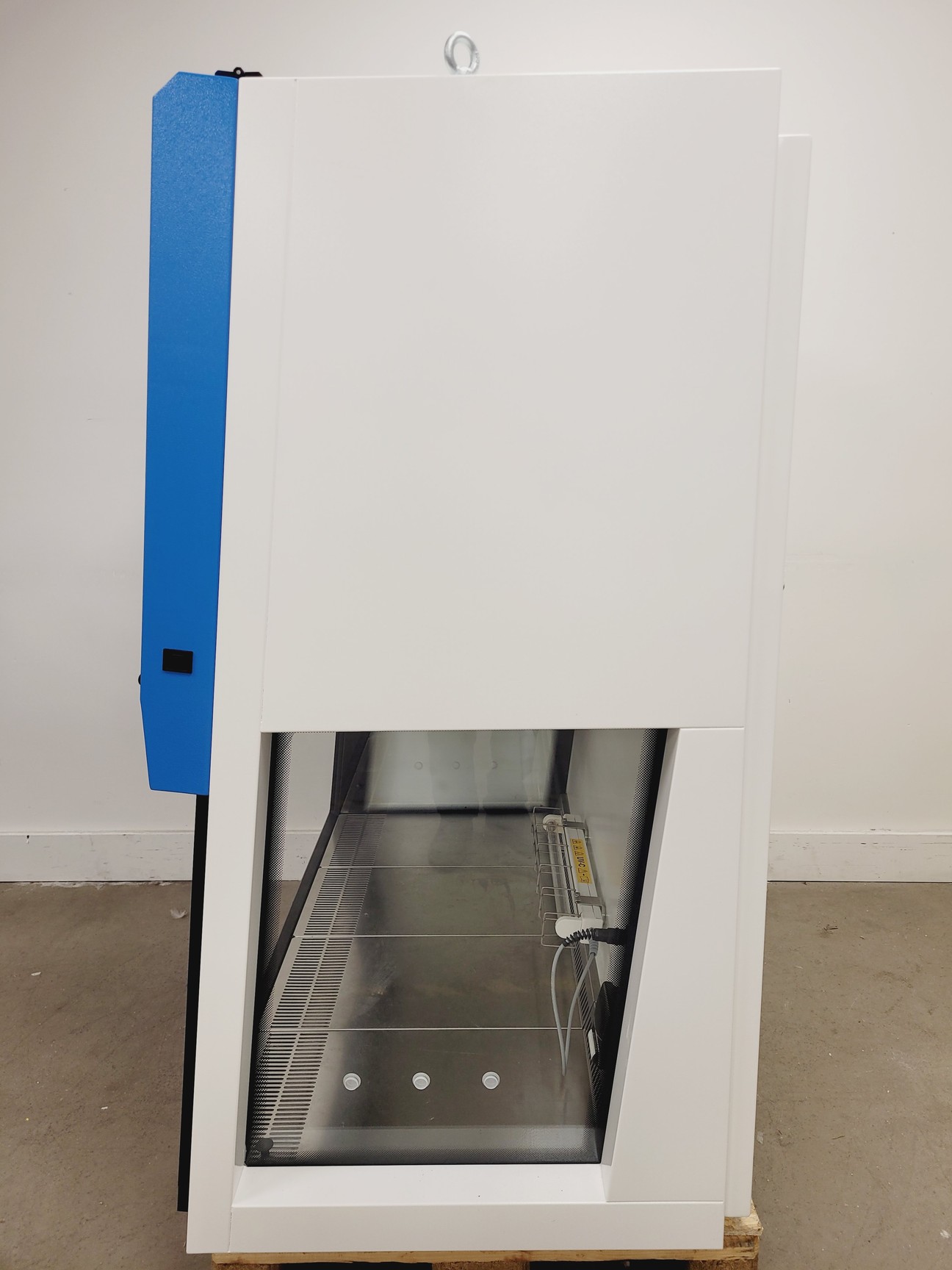 Image of Safe Fast Classic 212D