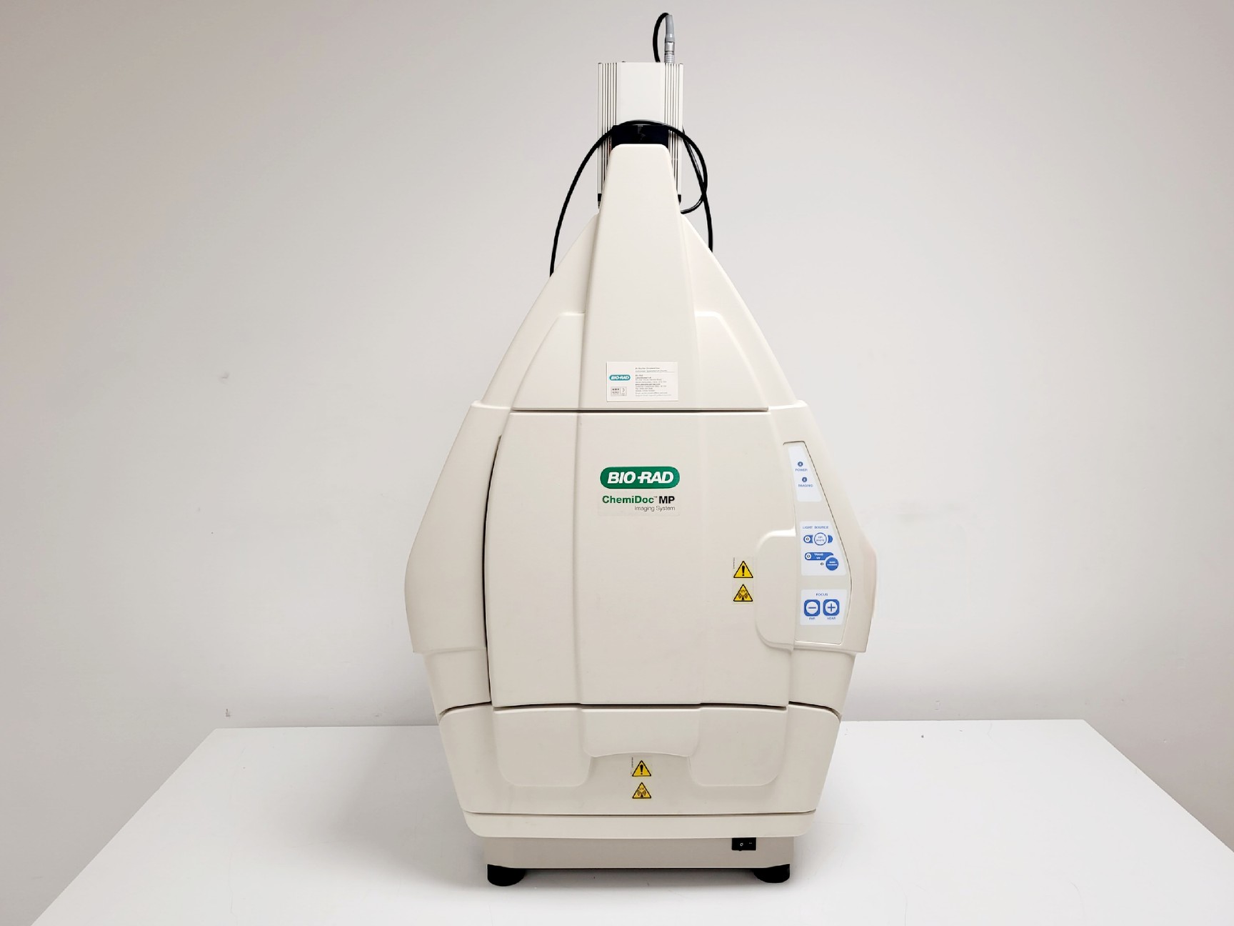 Image of Bio-Rad ChemiDoc MP Imaging System Universal Hood III Lab