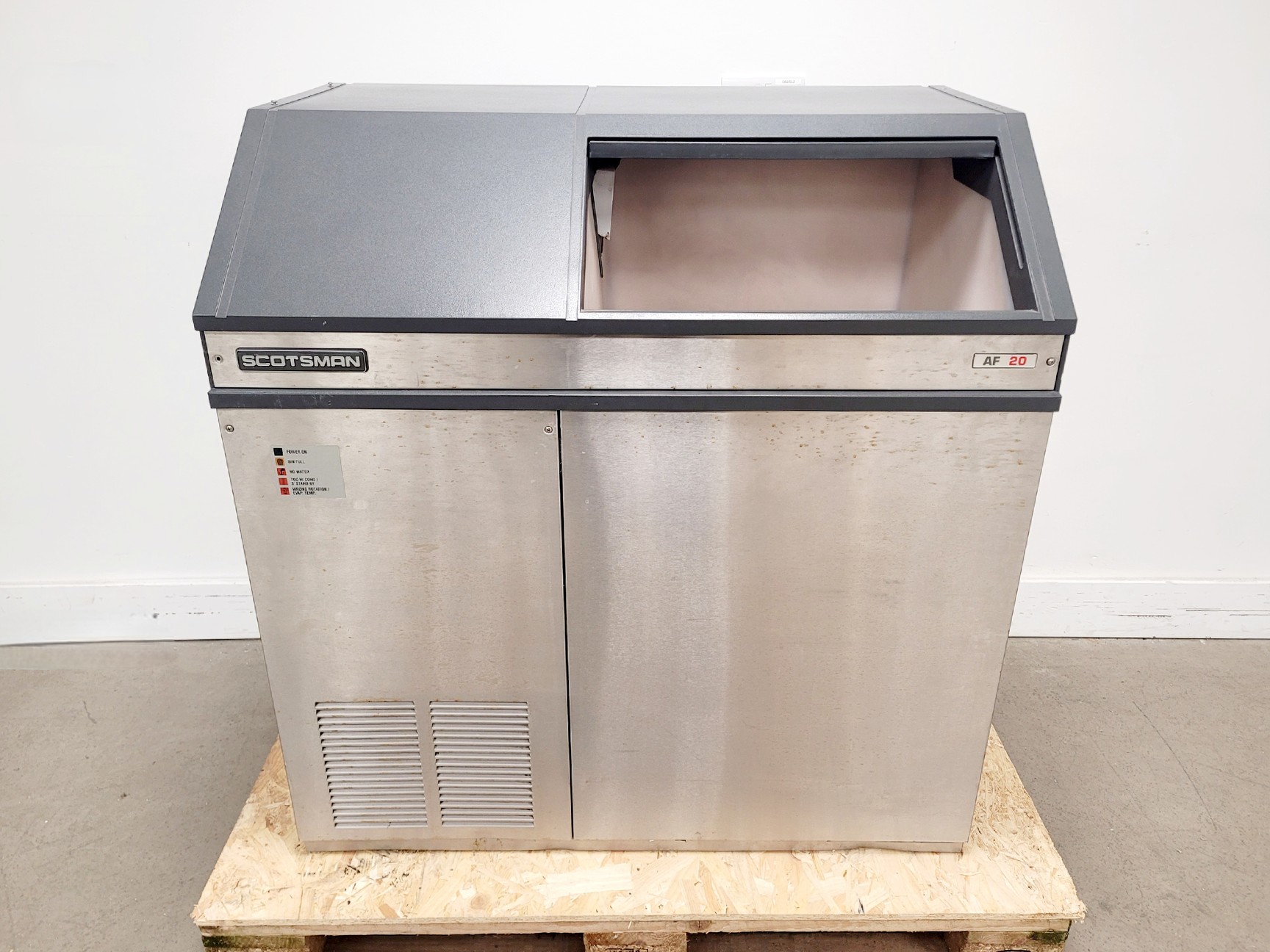Image of Scotsman AF20 Ice machine 
