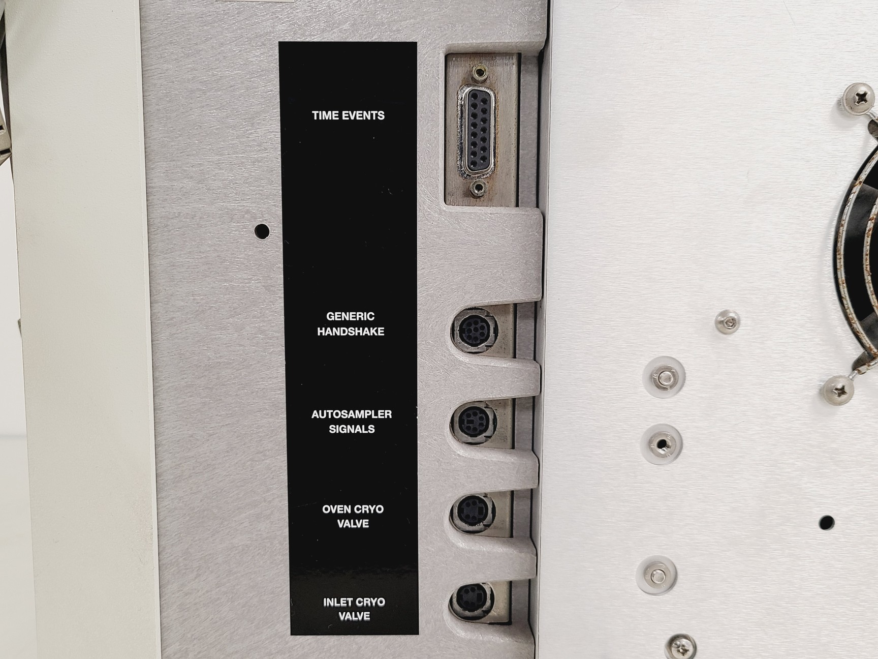 Image of ThermoQuest TRACE 2000 Series GC with Autosampler Model K02432720000000