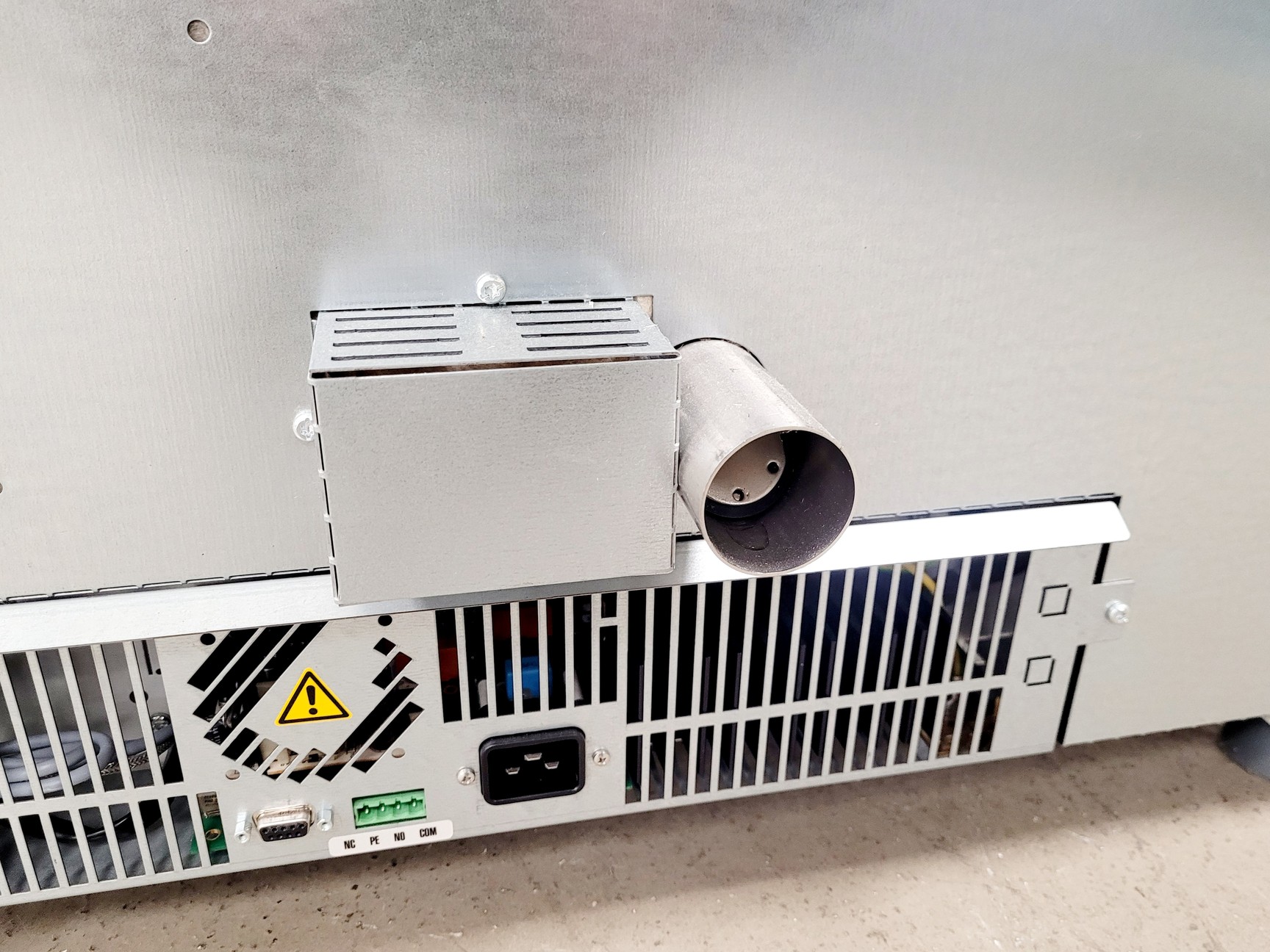 Image of Thermo Scientific Heratherm OMH100 Oven