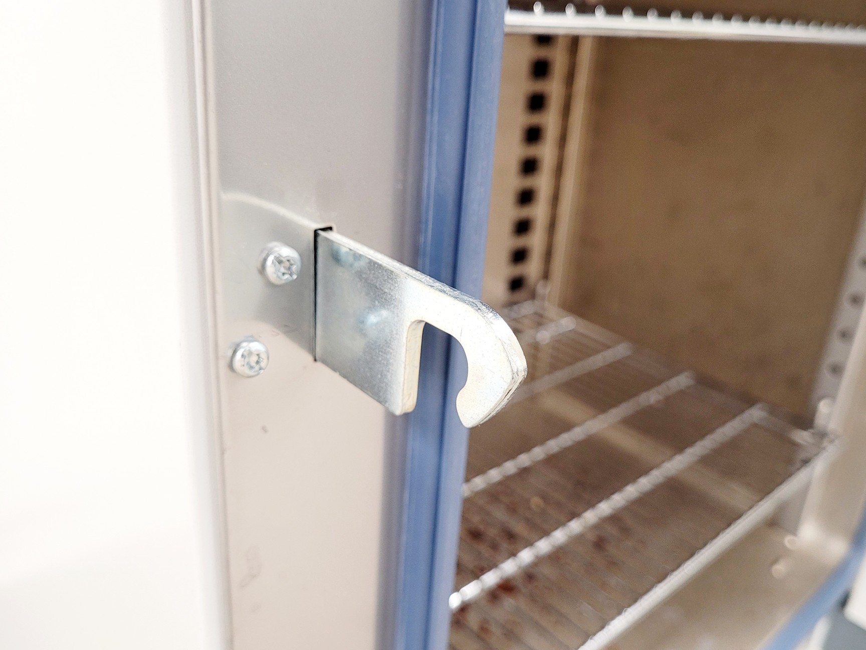 Image of Thermo Scientific Heratherm OMH100 Oven