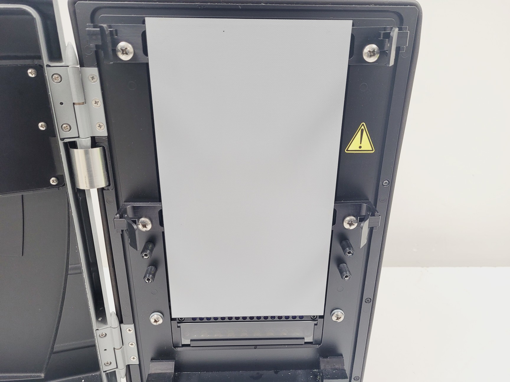Image of Visible Genetics Long-Read Tower DNA Sequencer