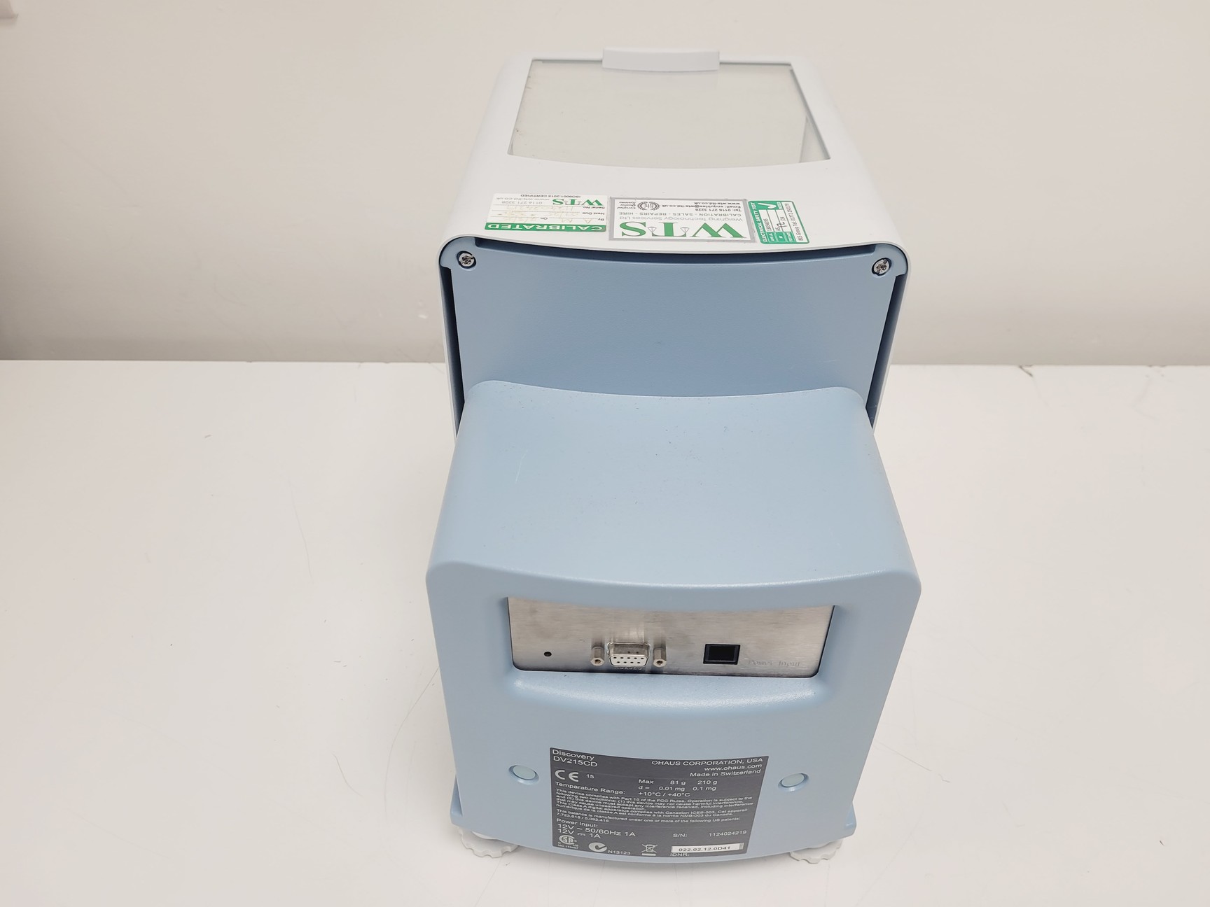 Image of Ohaus Discovery DV215CD Analytical Balance