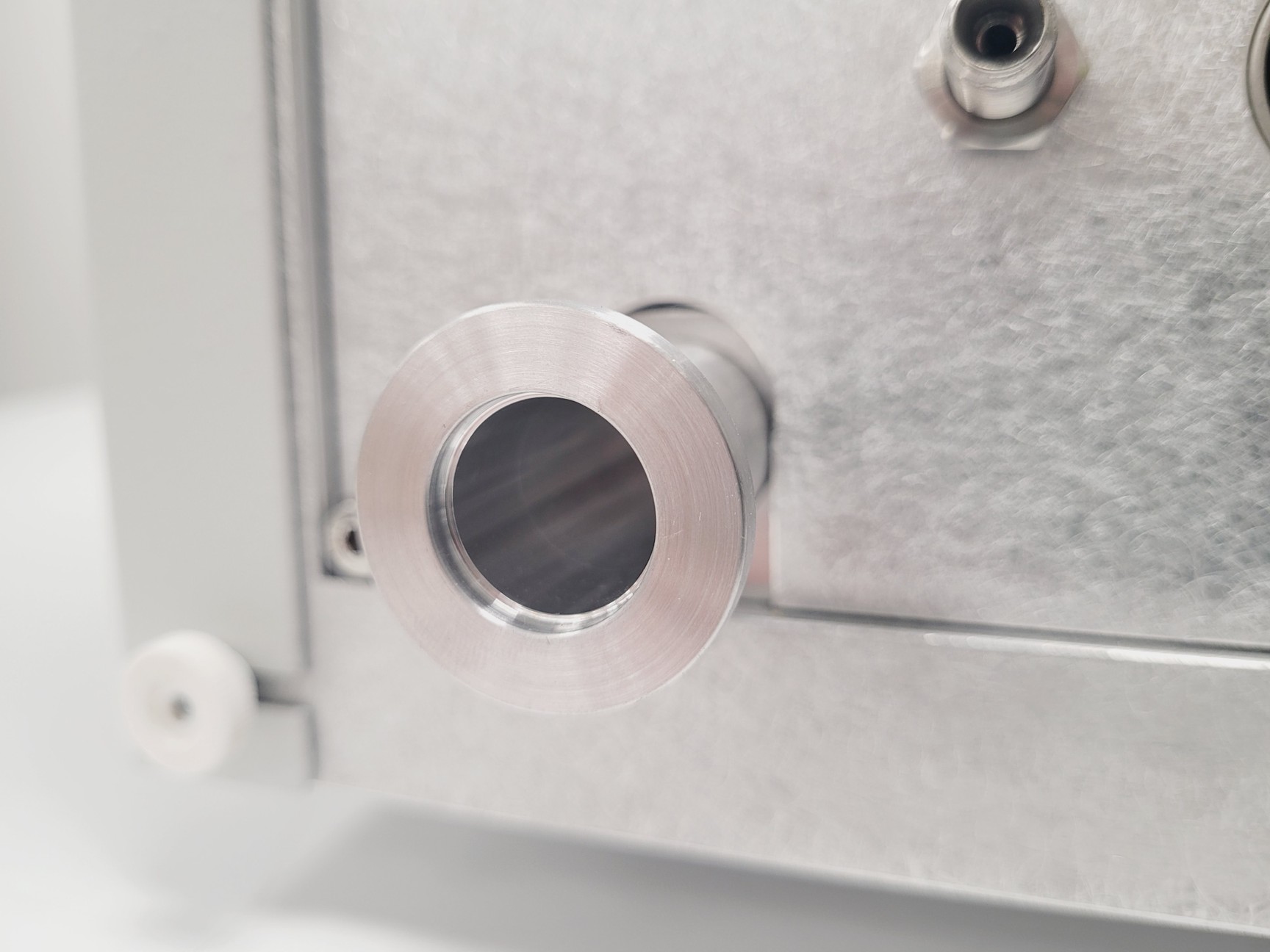 Image of ALMSCO International BenchTOF-dx Mass Spectrometer