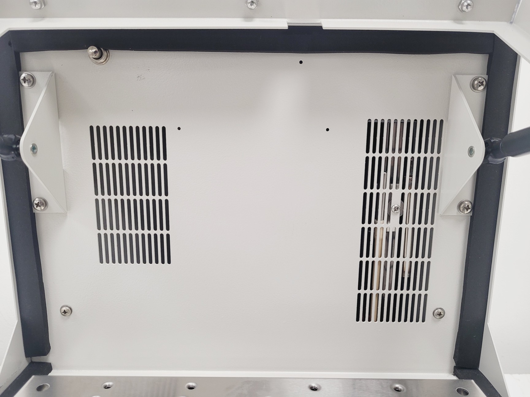 Image of Thermo Scientific MaxQ 4450 Digital Orbital Incubator Shaker & Spare Parts Lab