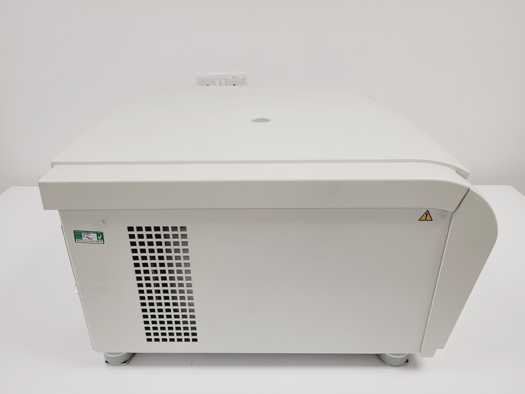 Image of Thermo Fisher Scientific Heraeus X1R Multifuge