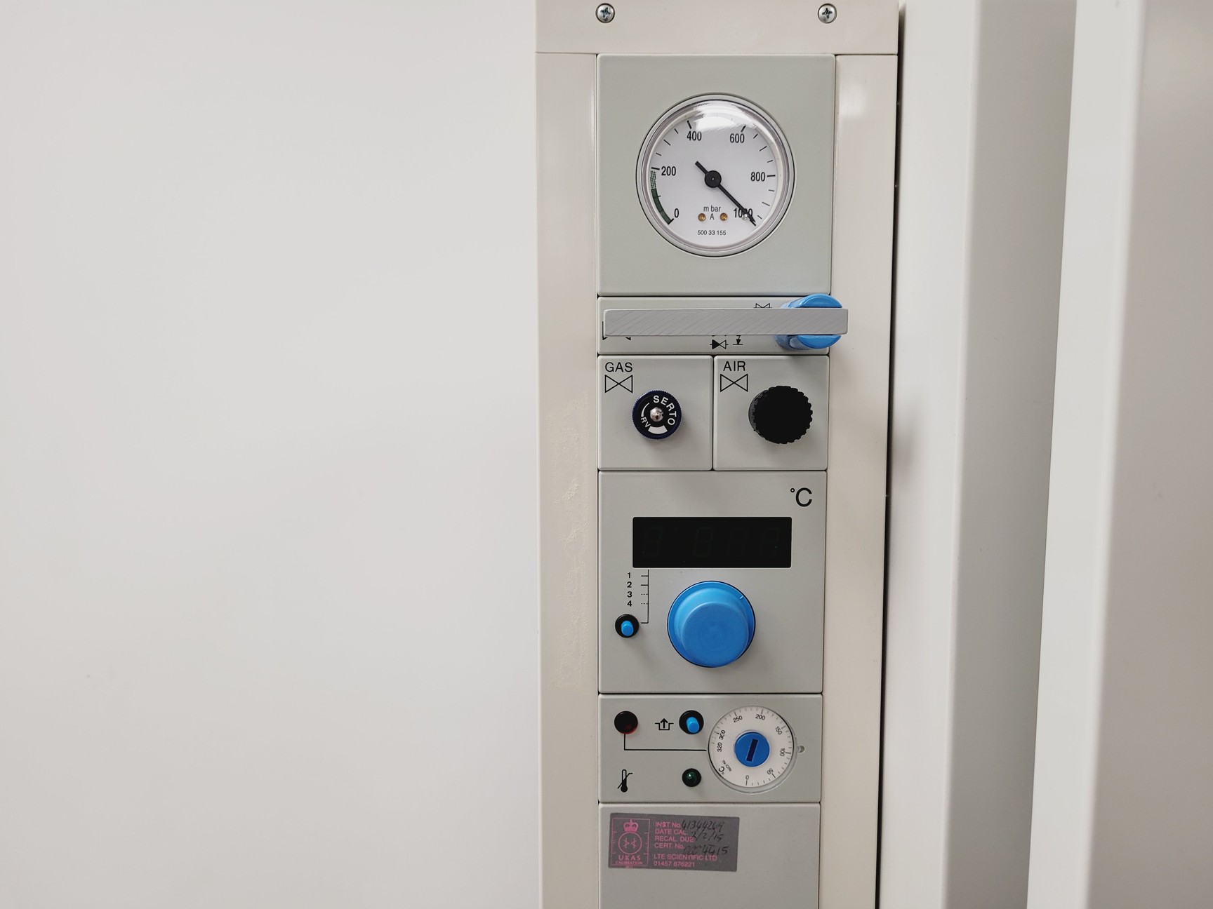 Image of Thermo Scientific Vacutherm VT 6130 P Vacuum Oven & MD 12H Vacuum