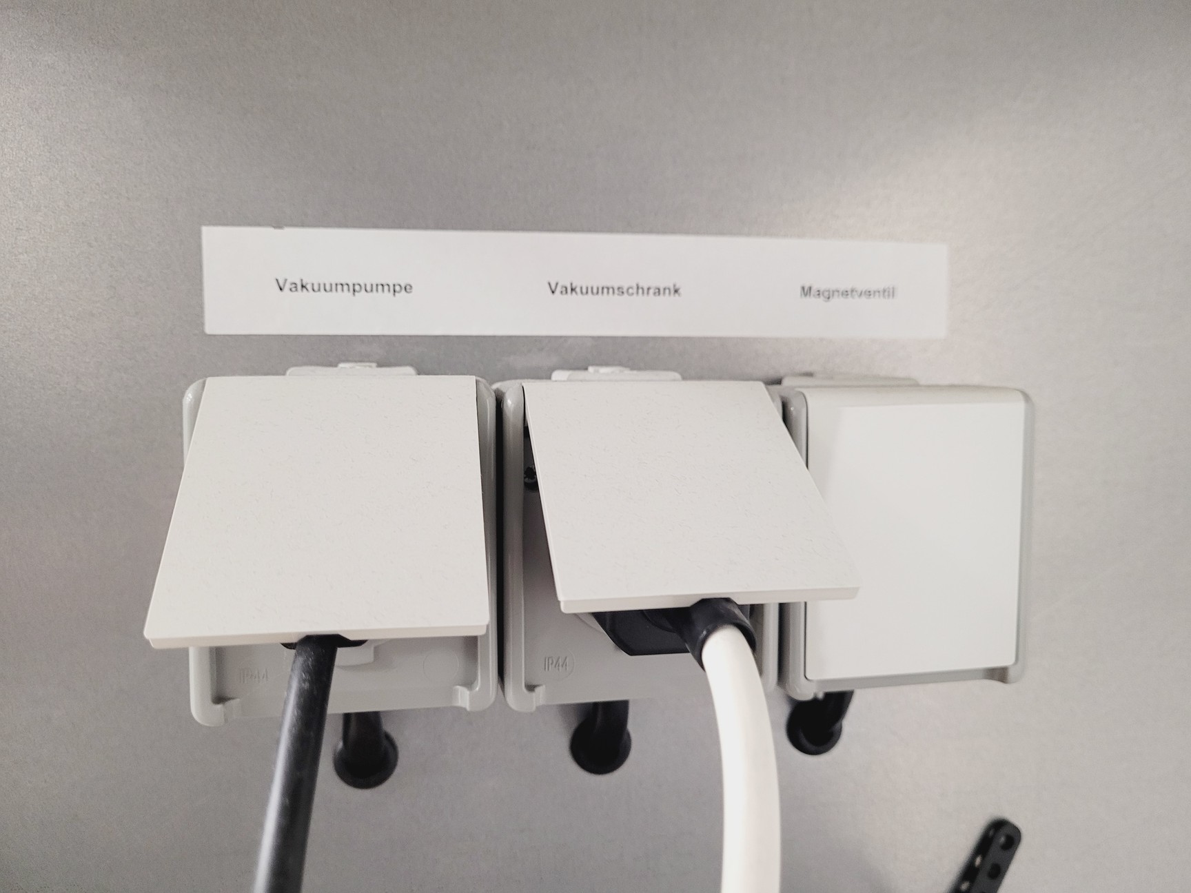 Image of Thermo Scientific Vacutherm VT 6130 P Vacuum Oven & MD 12H Vacuum