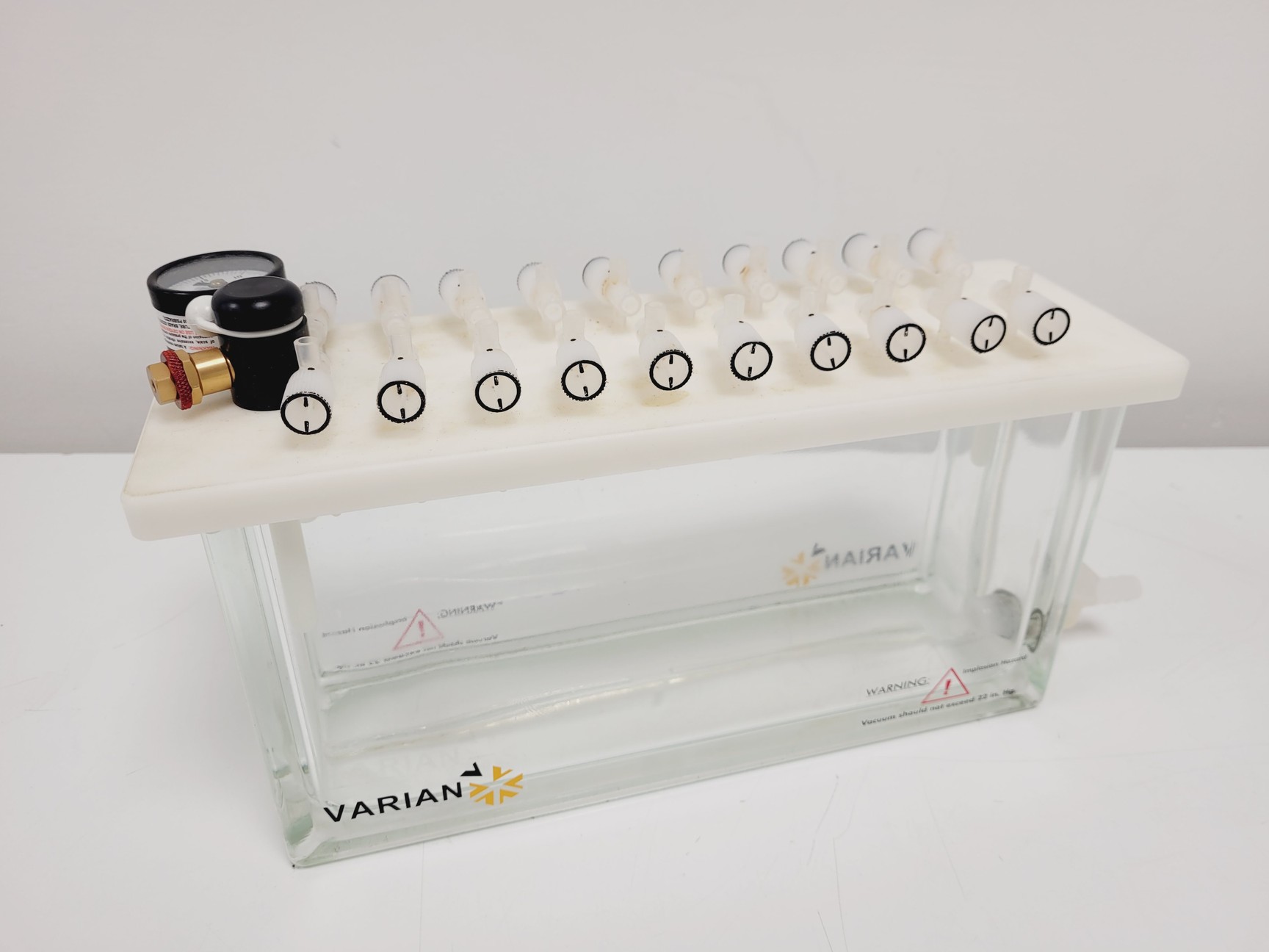 Image of Varian 20-position Vacuum Manifold