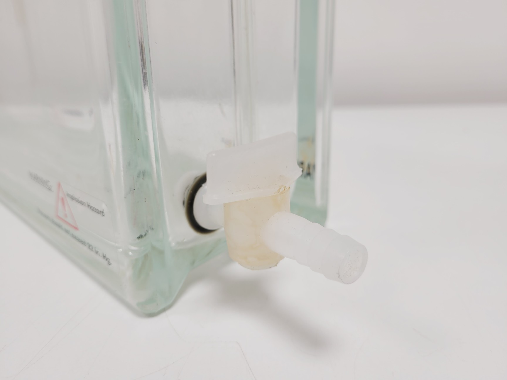 Image of Varian 20-position Vacuum Manifold