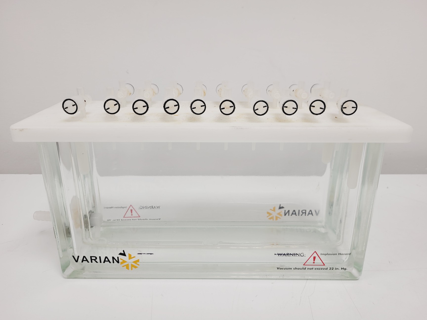 Image of Varian 20-position Vacuum Manifold
