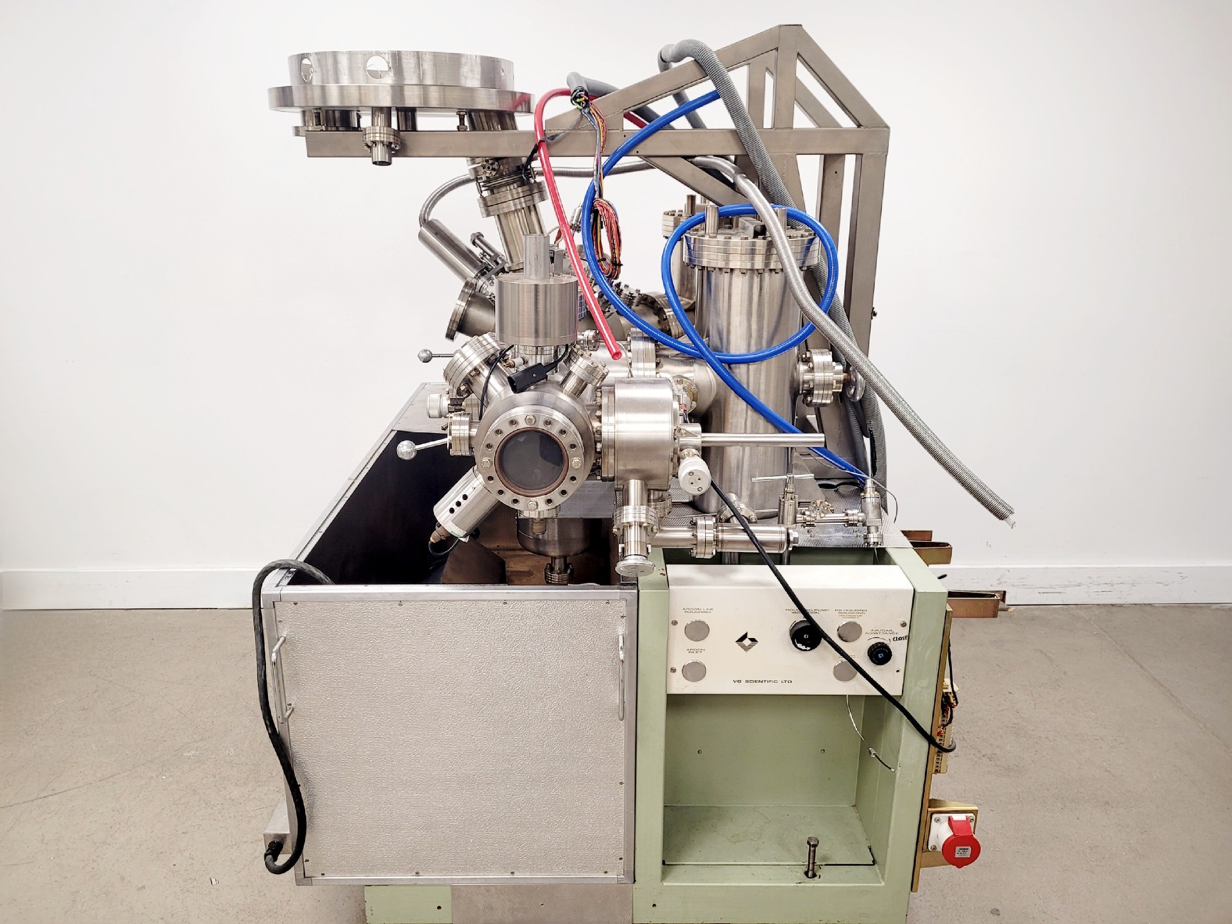 Image of Electron Spectroscopy for Chemical Analysis (ESCA) System Lab