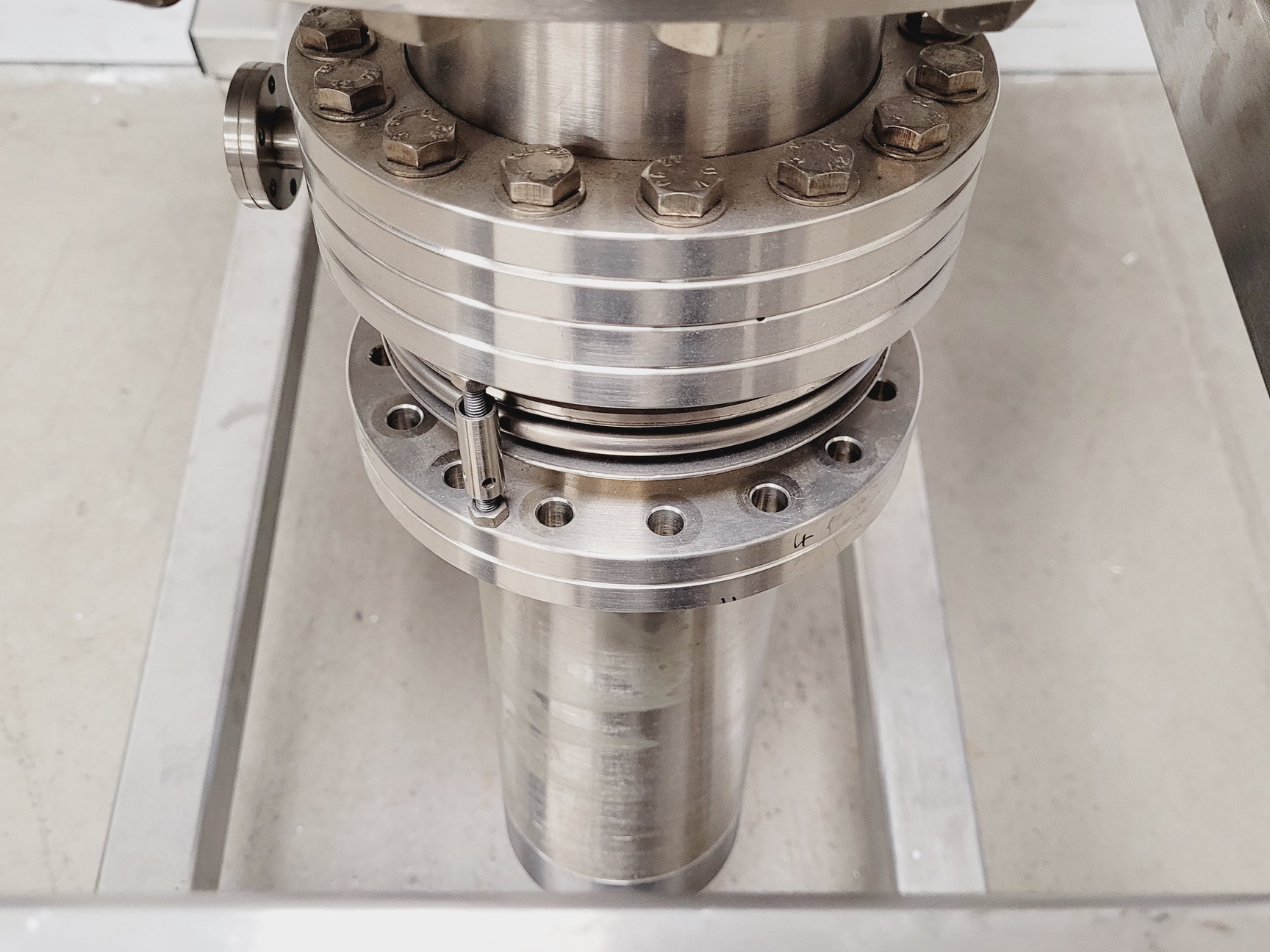 Image of Electron Spectroscopy for Chemical Analysis (ESCA) System Lab