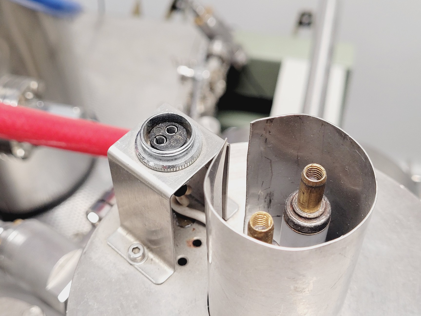 Image of Electron Spectroscopy for Chemical Analysis (ESCA) System Lab