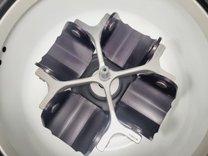 Thumbnail image of Beckman Coulter Spinchron DLX Benchtop Centrifuge