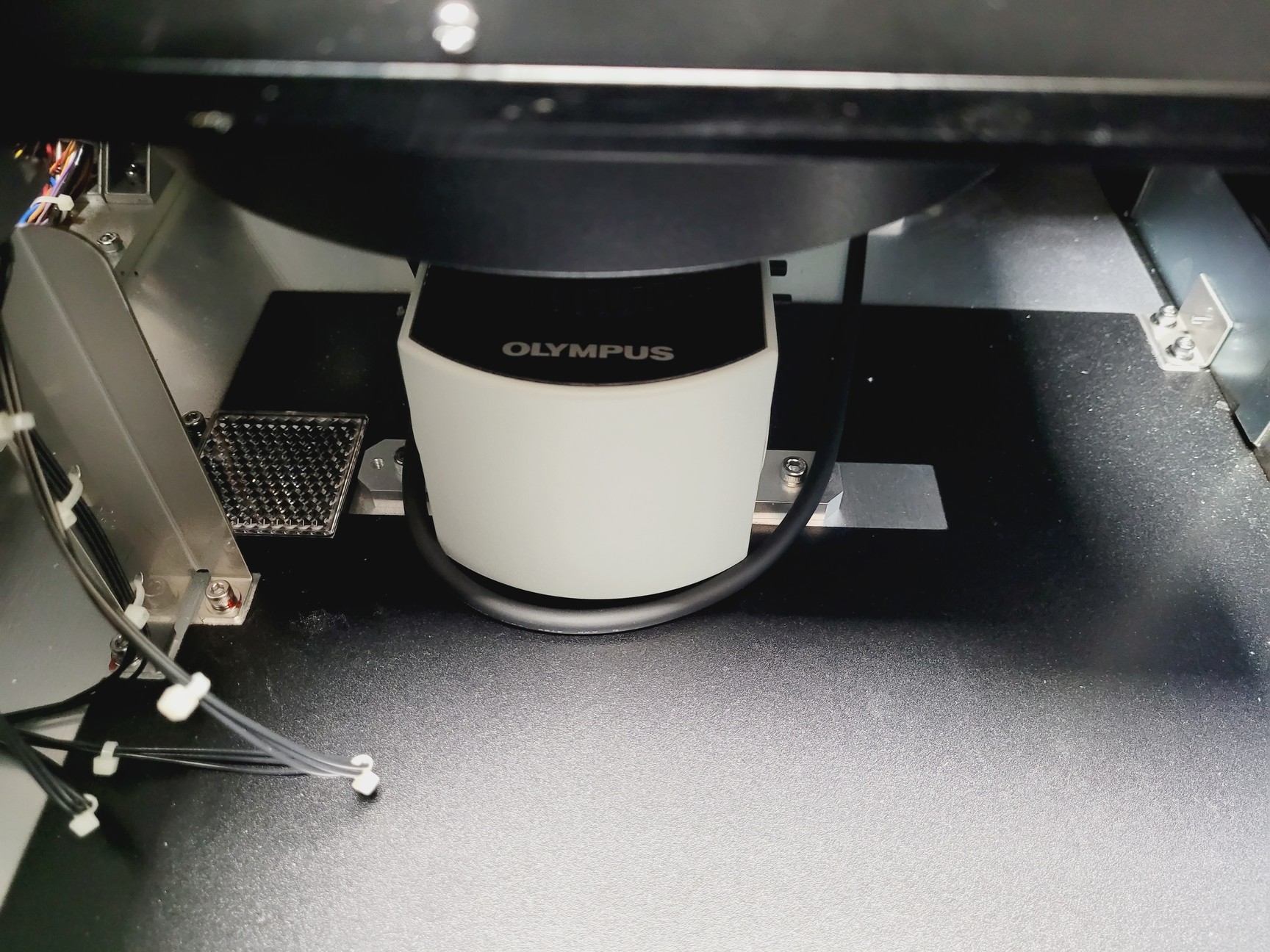 Image of Olympus VS120-L100-W Virtual Slide Scanner Optical Microscope System