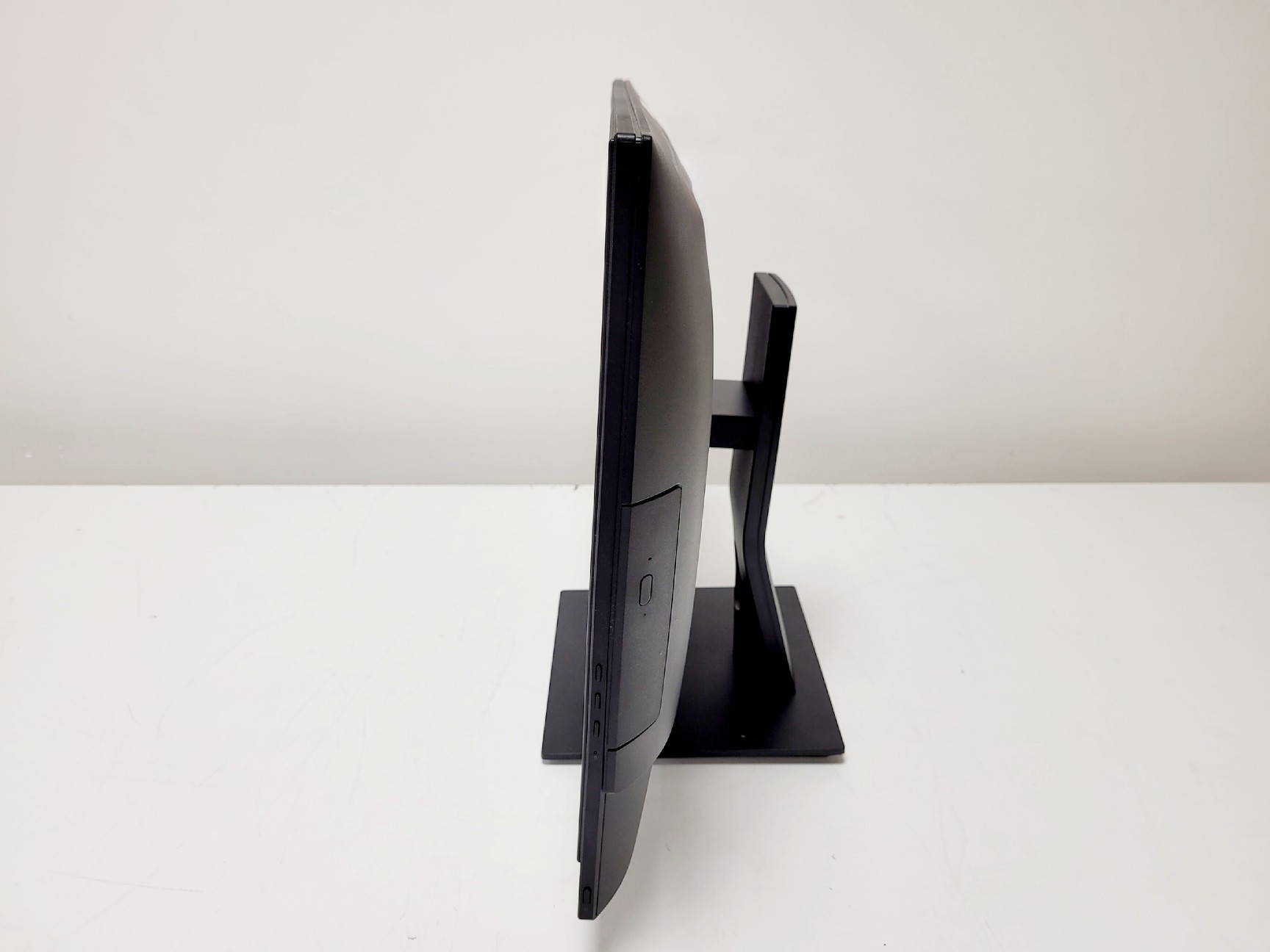 Image of Malvern MicroCal PEAQ-ITC Calorimeter & Computer