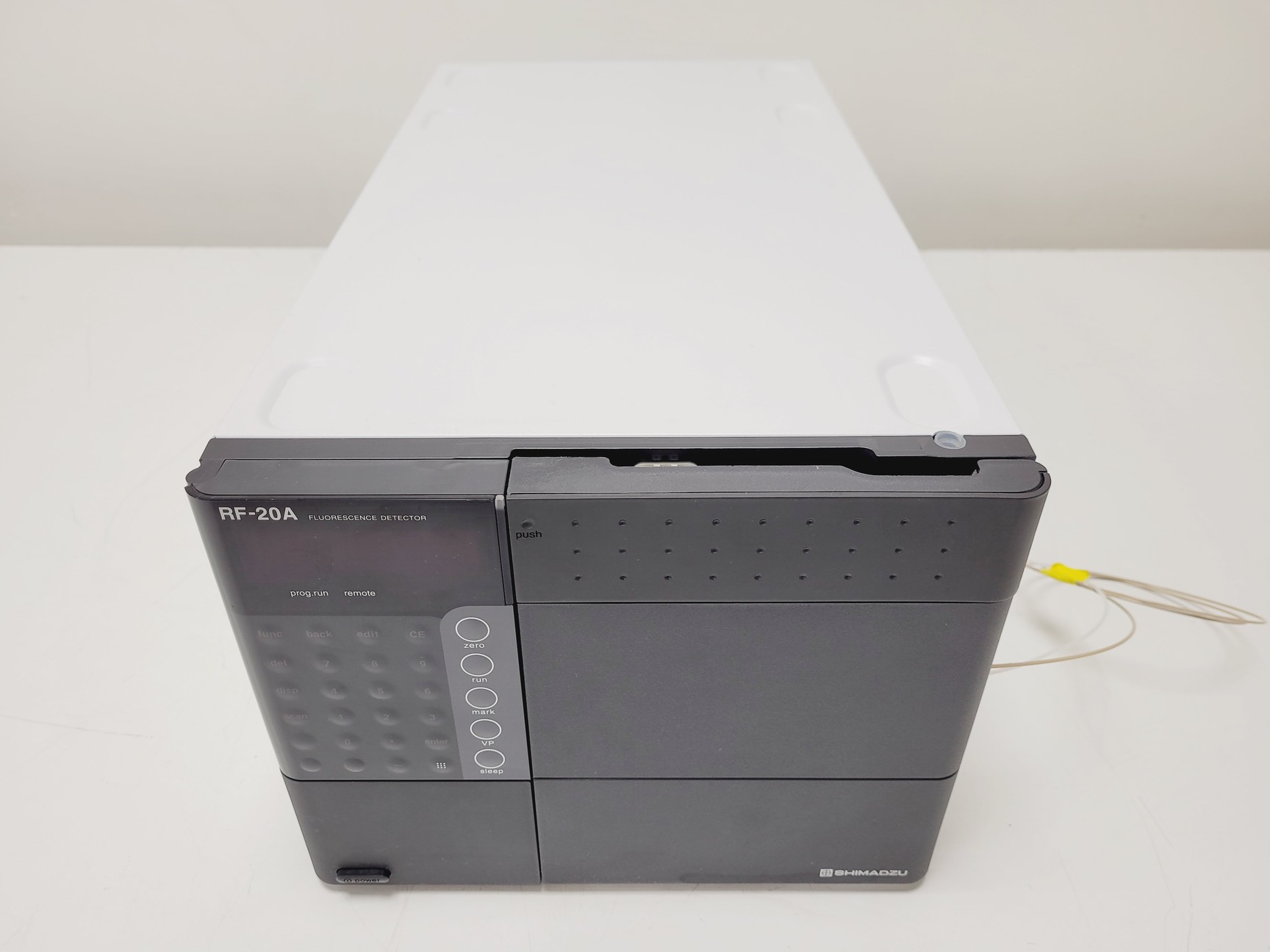Image of Shimadzu RF-20A Fluorescence Detector