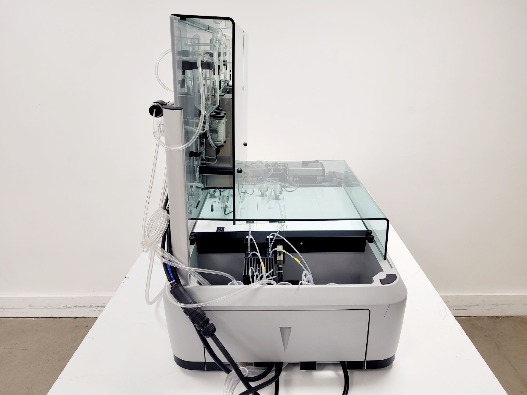 Image of Skalar San++ Continuous Flow Analyser 5000 System