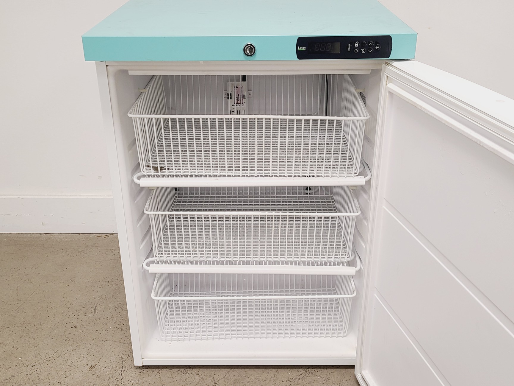 Image of Lec Medical LSF151 Freezer