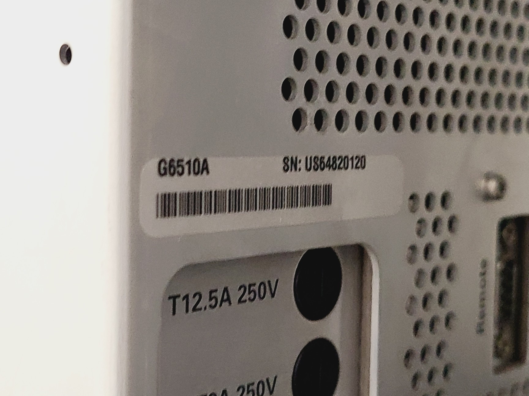 Image of Agilent Technologies 6520 Accurate Mass-Q-ToF Mass Spectrometer w/ Vacuum Pump