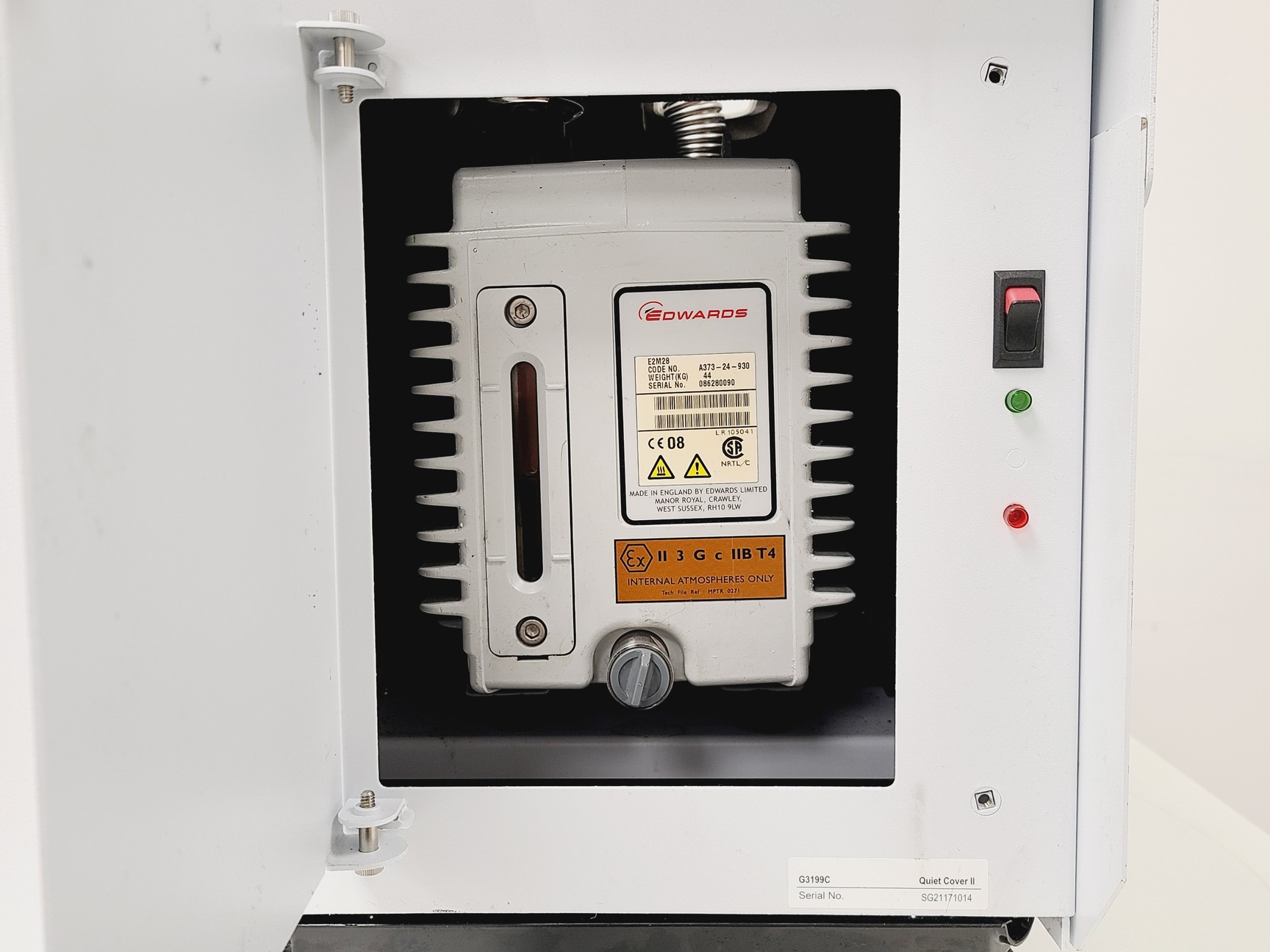 Image of Agilent Technologies 6520 Accurate Mass-Q-ToF Mass Spectrometer w/ Vacuum Pump