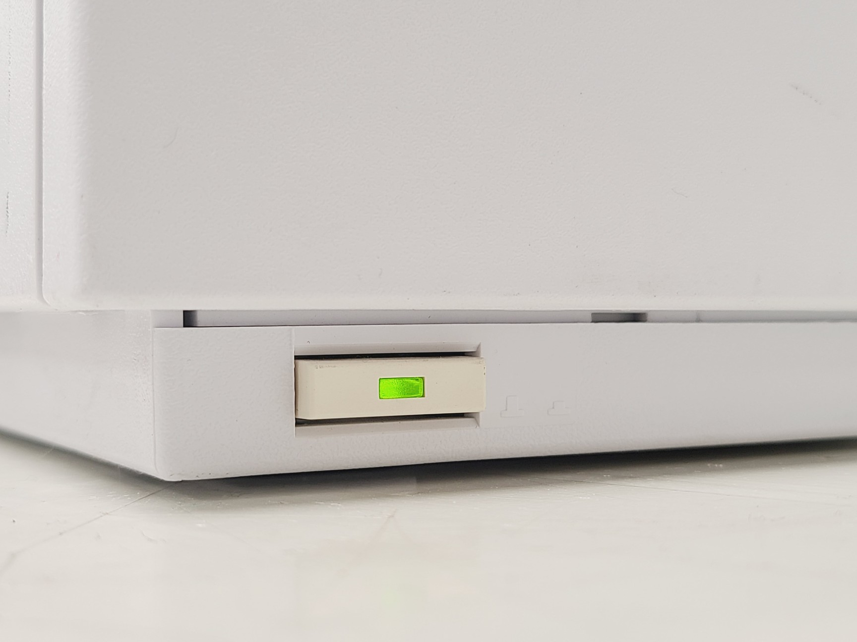 Image of Agilent 1200 Series System: G1379B, G1376A, G2226A, G4240A, G1377A and G4208A